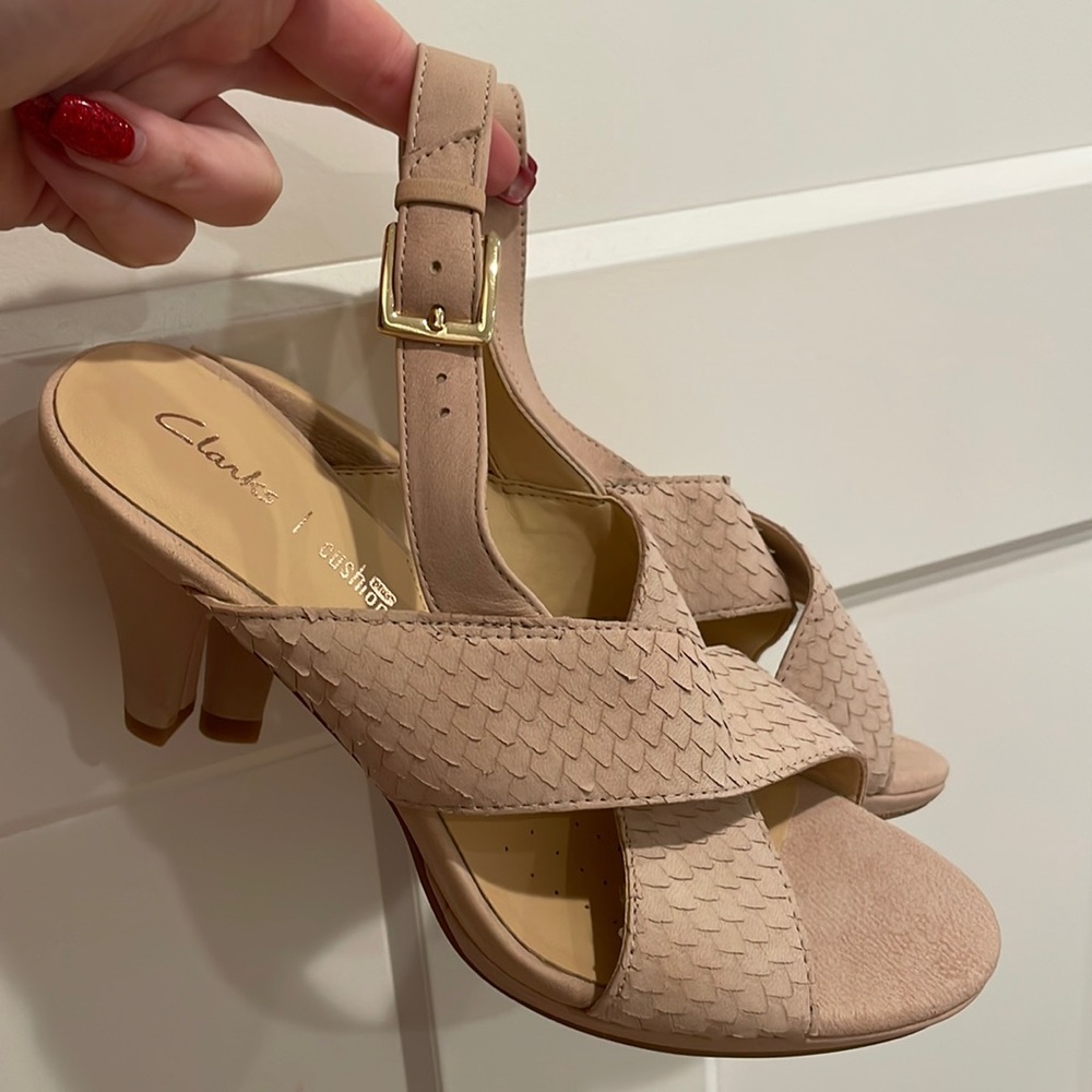 Never been worn! Clarks Dalia Lotus Nude Heel